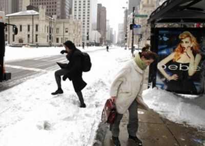 Светотерапия на автобусных остановках, чтобы подбодрить жителей северной Швеции